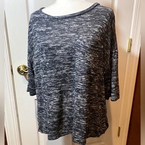 Umgee Heathered Grey Soft Sweater with Pocket